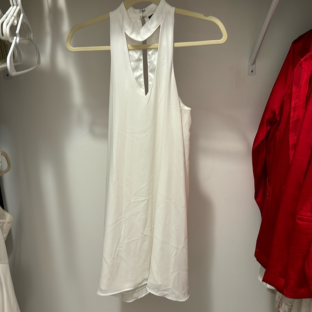 Lulus keyhole shift dress